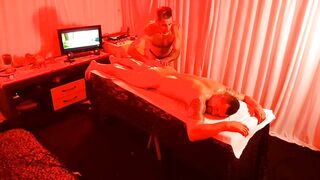 Pernambucano with a height of 22cm came to try my tantric massage